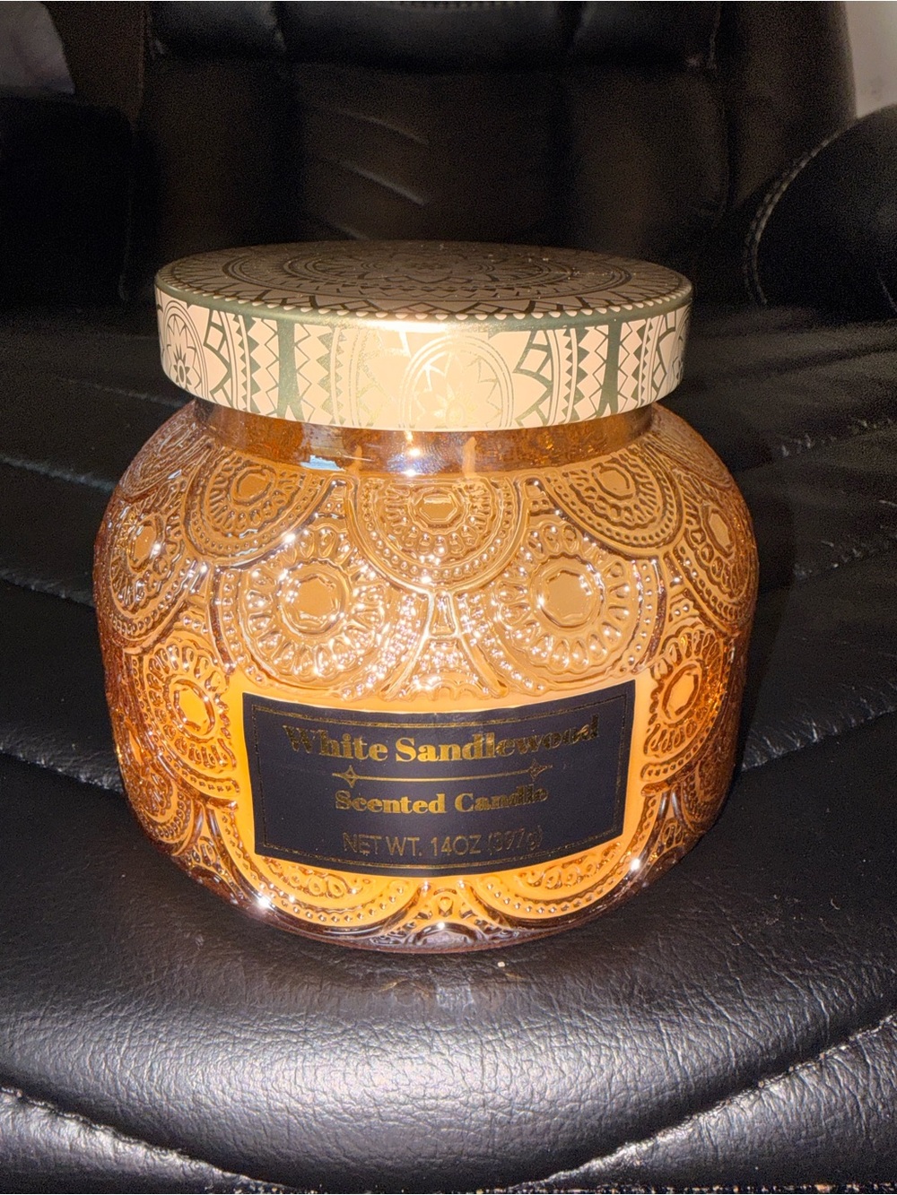 White Sandalwood Scented Candle - Amber Jar